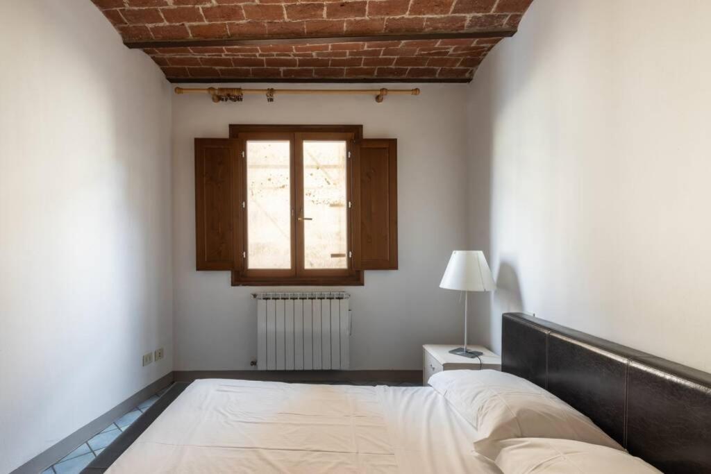 Presto Apartment Santo Spirito Oltrarno Florence Florenz